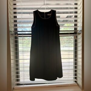 Calvin Klein Embroidered Blue Denim Chambray Size 8 Trapeze Sleeveless Dress